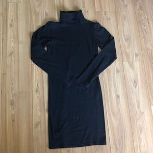 Body con long sleeve turtle neck black dress